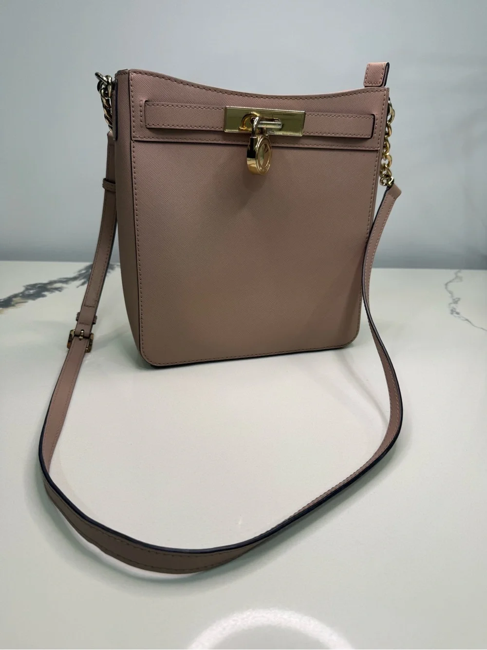 Michael Kors Crossbody Hamilton Traveler Oyster Leather Messenger Bag Purse